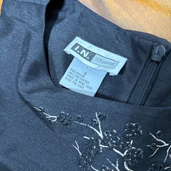 Sleeveless Black I.N Studio Dress Size 6-Branch & Flower Embellishments - Picture 3 of 7